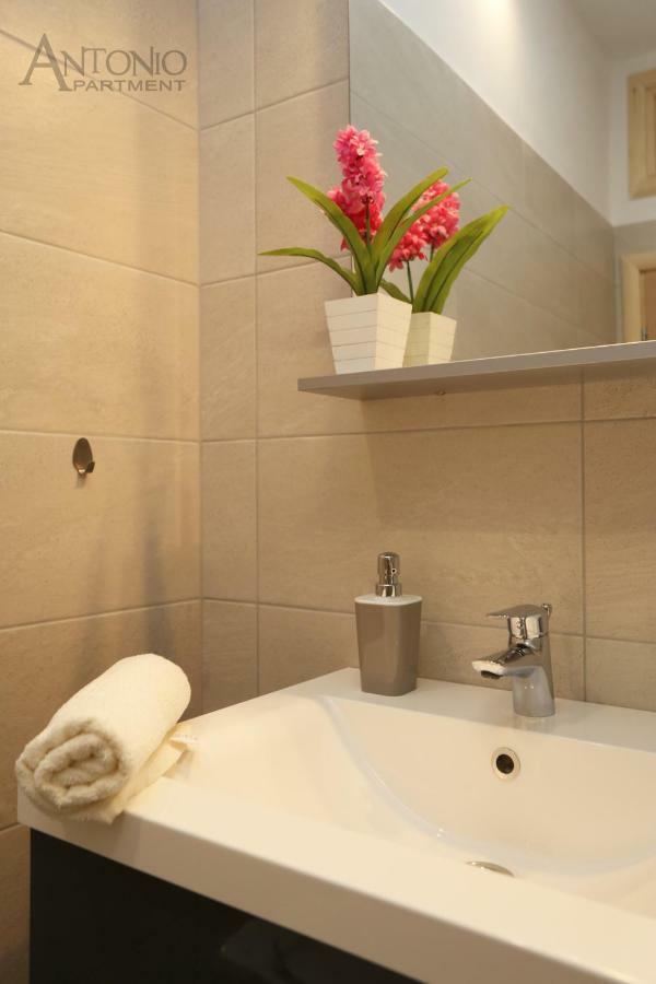 Antonio Apartment Sibenik Luaran gambar